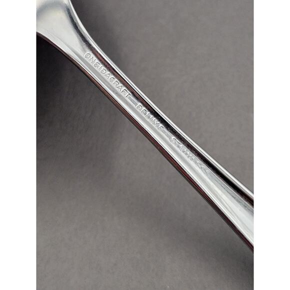 Oneida OUR ROSE Forever Rose Stainless Glossy Flatware Floral Gravy Ladle - Picture 5 of 5